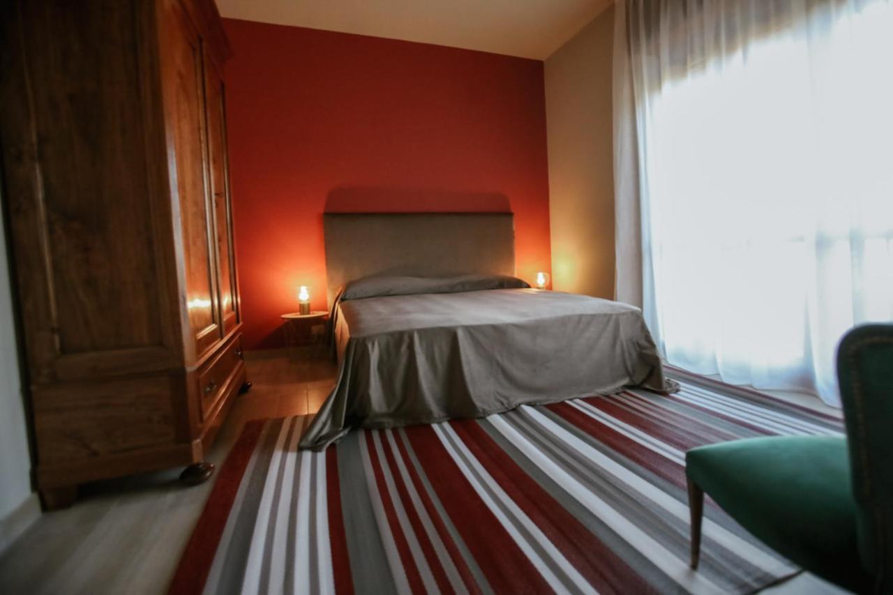 Bed and Breakfast Ca'Du Lin - Jacuzzi Cisterna dʼAsti Exteriér fotografie