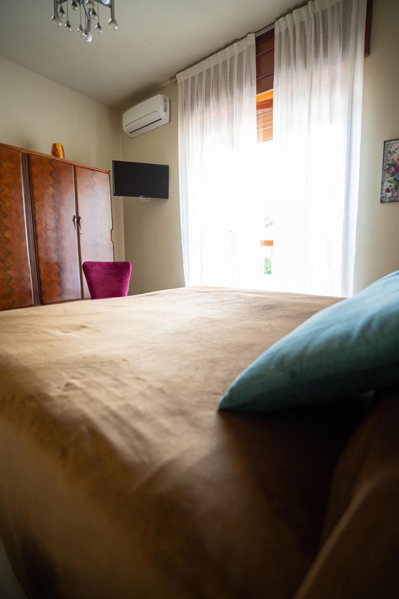 Bed and Breakfast Ca'Du Lin - Jacuzzi Cisterna dʼAsti Exteriér fotografie