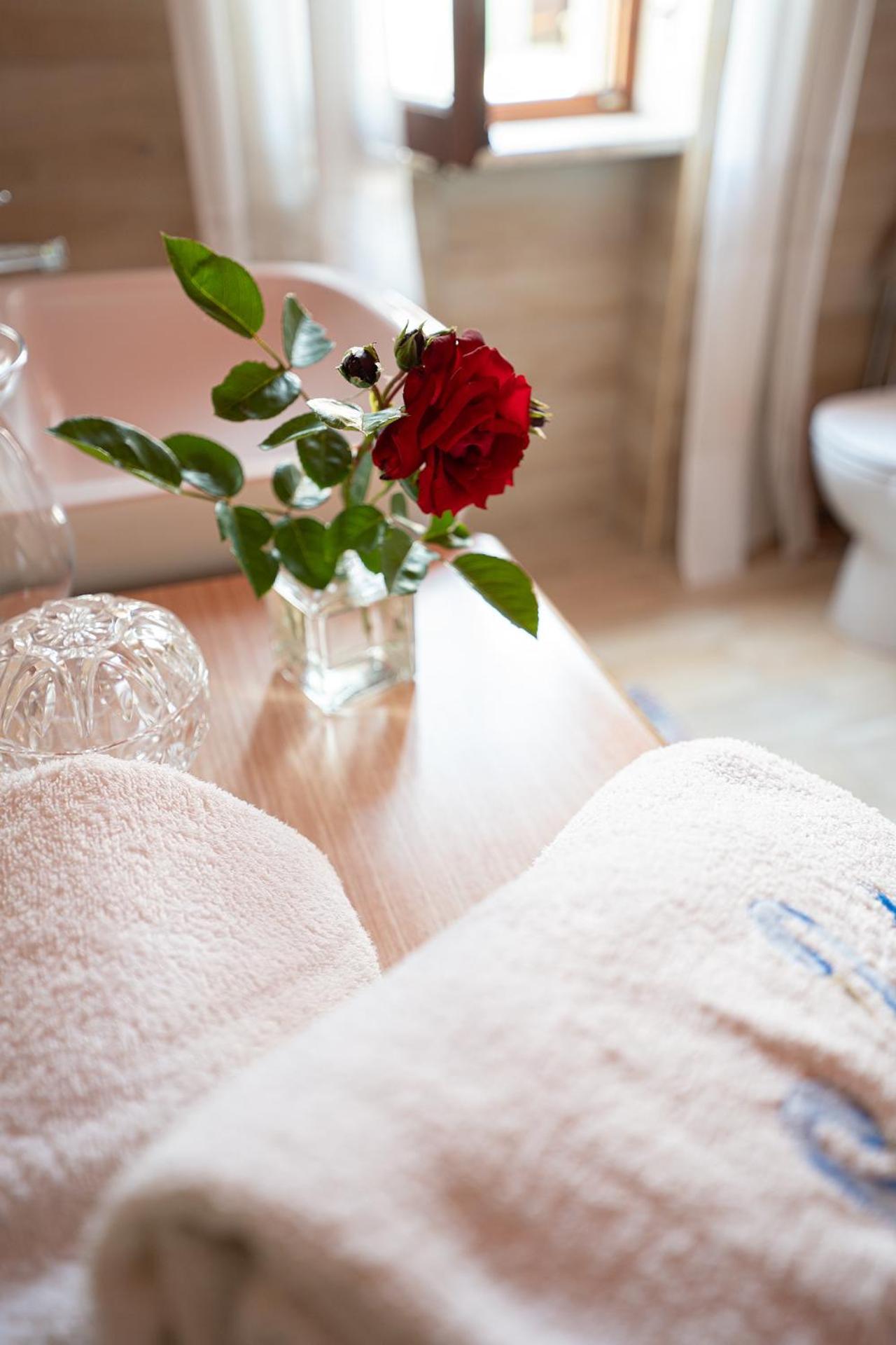 Bed and Breakfast Ca'Du Lin - Jacuzzi Cisterna dʼAsti Exteriér fotografie